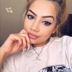 Meet your Posher, Dora